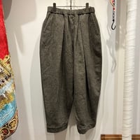 結-yui-(ゆい） C/W FULLING GUN CLUB WIDE TUCK EASY TROUSERS（コットンウールフルリングワイドタックイージートラウザース） /(YWTEP-007)