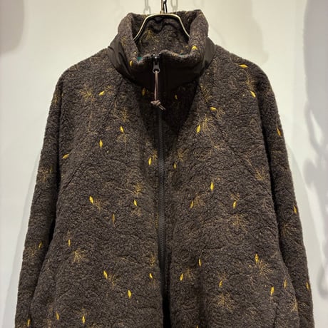 根津洋品店 NEZU YOHIN TEN (ネズヨウヒンテン)  GUIDE BLOUSON（200813） / ウールボアエンブロイダリーZIPブルゾン