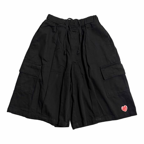 LOVE AYH WAPPEN HALF PANTS