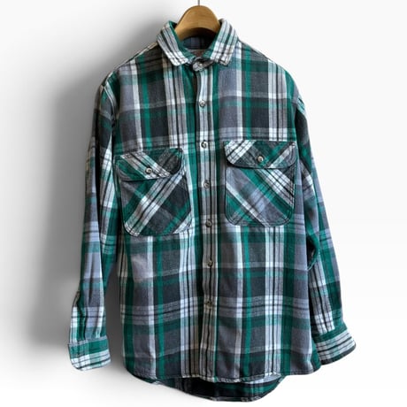 1980's Private Property Size M Heavy Nel Shirts Green
