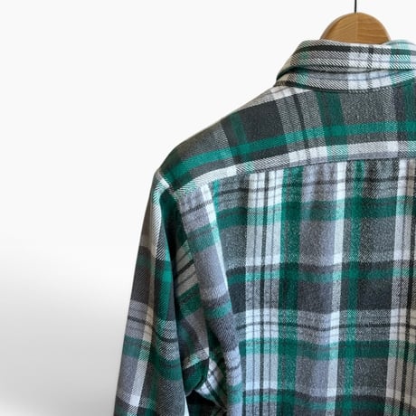 1980's Private Property Size M Heavy Nel Shirts Green