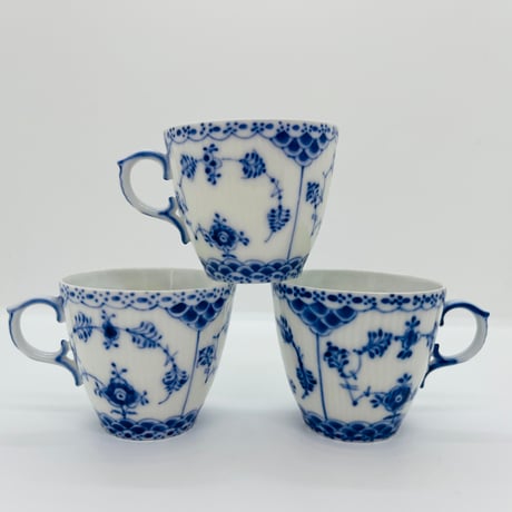 《Royal Copenhagen》  ブルーフルーテッド　モカカップ -A