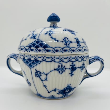 《Royal Copenhagen》  ブルーフルーテッド　ハーフレース　シュガーボウル-A