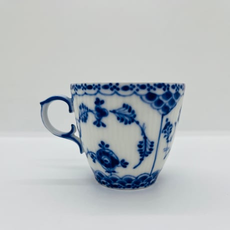 《Royal Copenhagen》  ブルーフルーテッド　モカカップ -A
