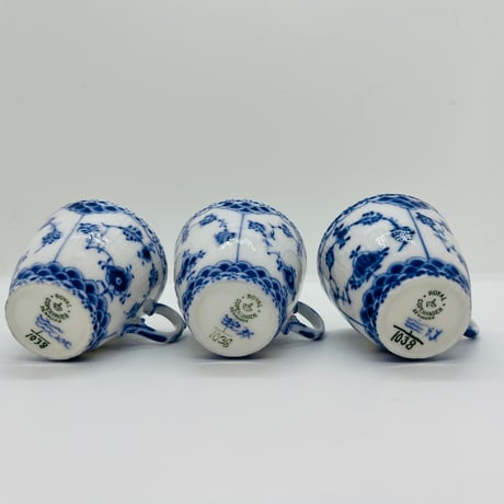 《Royal Copenhagen》  ブルーフルーテッド　モカカップ -A