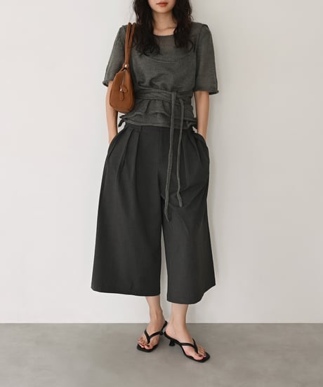 Three Tuck Bermuda Pants bo2000-200