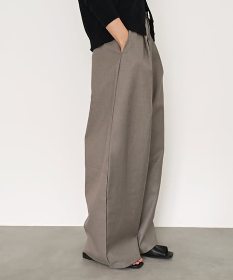 Double Tuck Cocoon Pants (Mocha Greige) bo2000-202