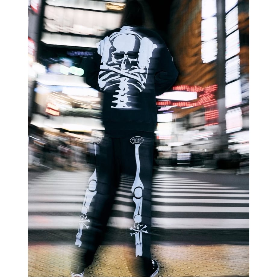 6acef966f8c42a994b04a8b8