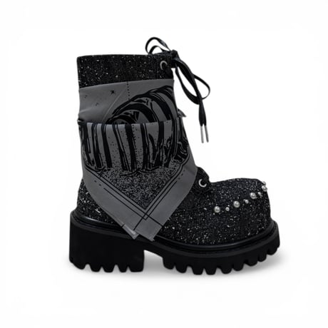 unconscious × VI E DIT / Obsidian Recurve Boots "Needle Punch"