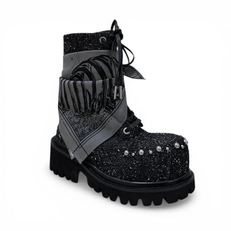 unconscious × VI E DIT / Obsidian Recurve Boots "Needle Punch"
