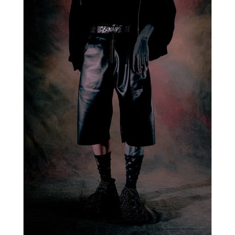 ROVERS / DARK ZIP SHORTS / BLACK