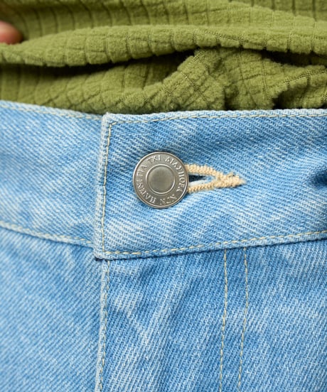 209 Straight Jean (Black)