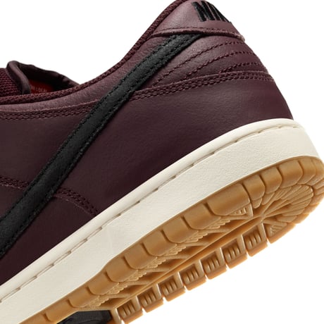 【NIKE】Nike SB Dunk Low Pro ISO "Burgundy Crush"