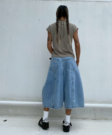 sleeveless tops「studs」#2634265