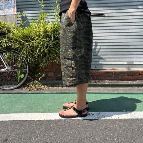 デカパン3  "タイガーストライプカモ"  🐅膝下丈ｼｮｰﾂ