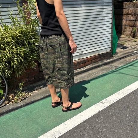 デカパン3  "タイガーストライプカモ"  🐅膝下丈ｼｮｰﾂ
