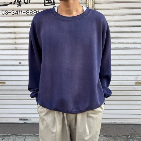 moojimooji  "CLASSIC CREWNECK AGED"