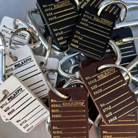 RELAXFIT "US Pricetag Keyring"