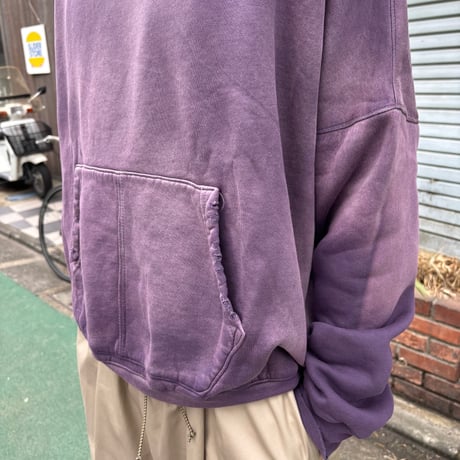 moojimooji  "KANGAROO POCKET CREW AGED"