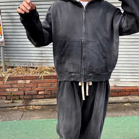 moojimooji   "ZIP UP HOODIE AGED"