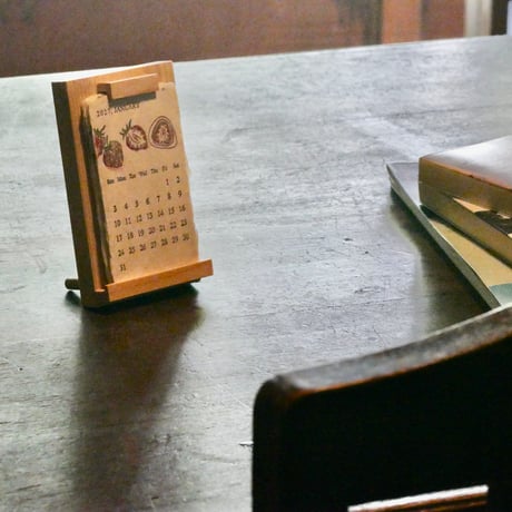 木製スタンド付 活版印刷 美濃和紙カレンダー2027 letterpress and color【数量限定】