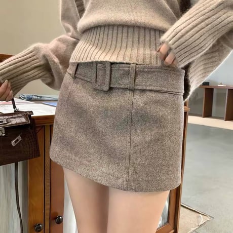 Belted Wool Mini Skort