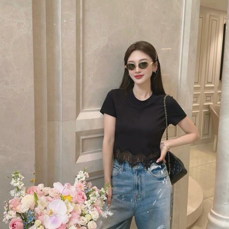 Lace Hem Cropped Tee