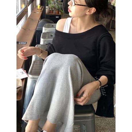 Relaxed Off Shoulder Sweat Top