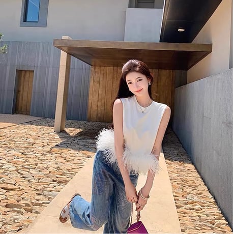 Feather Hem Sleeveless Top