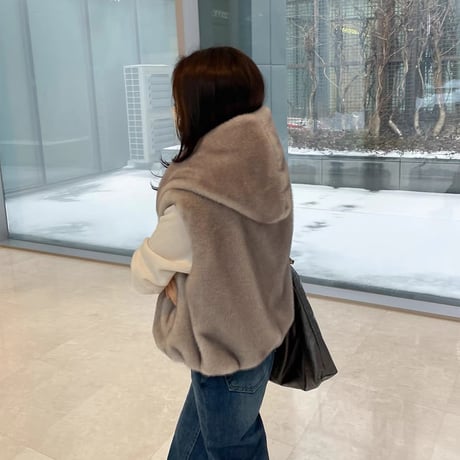 LuxeTouch Hooded Vest