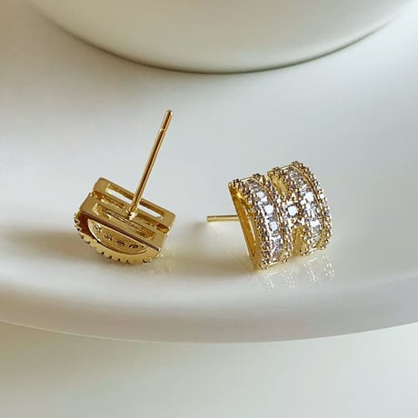Lumière Double Pavé Pierce