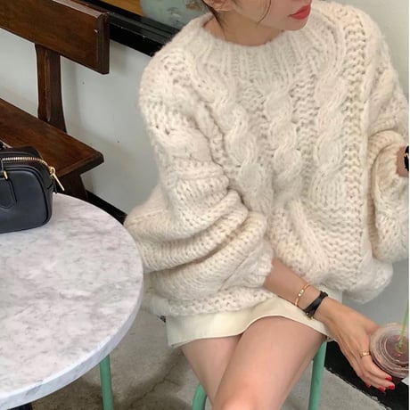 Oversized Cable Knit Pullover