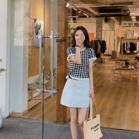 Frill Hem Gingham Knit Top