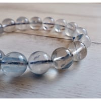 ［ブレスレット］［レア］［一点もの］カイヤナイトインクォーツ 〜水晶を走る青〜【迷いを断ち自分の道を選ぶ】約11.5mm 内径約16cm