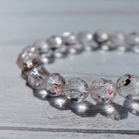 ［ブレスレット］［一点もの］［超レア］虹入りスーパーセブン スターカット　〜透明な結晶に浮かぶ鉱物の景色〜【自分の感覚を信じる】8mm 内径約16cm