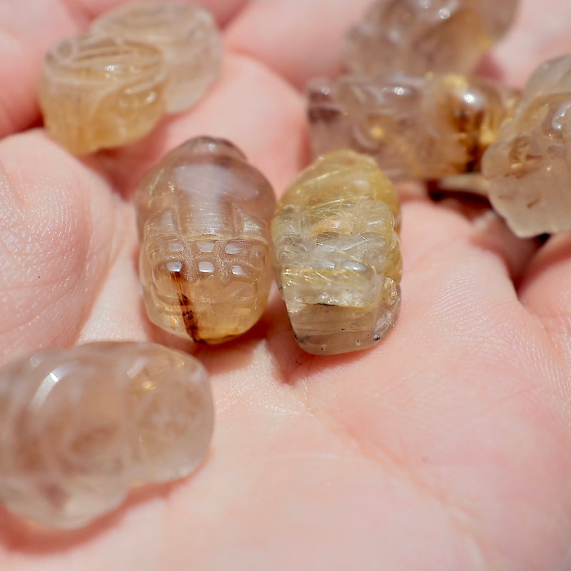 彫刻］ルチルクォーツ貔貅 〜黄金を呼び込む神獣〜【金運と繁栄の