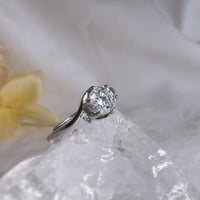 ［リング］モアサナイト　〜光をひとつ指先に〜【自信をまとう】フリーサイズ