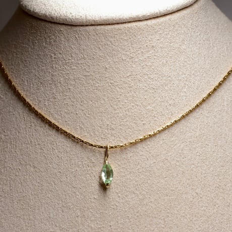 ［ネックレス］［レア］K18 ミントグリーンガーネット　0.25ct　チェーンプレゼント