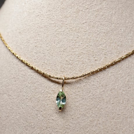 ［ネックレス］［レア］K18 ミントグリーンガーネット　0.25ct　チェーンプレゼント