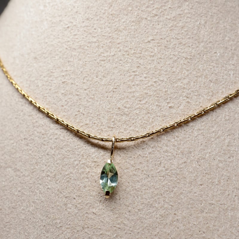 ネックレス］［レア］K18 ミントグリーンガーネット 0.25ct チェーン
