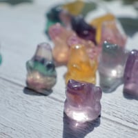 ［彫刻］［プチプラ］カエルのフローライト　〜幸運を連れて帰る〜【流れを変える】約2cm