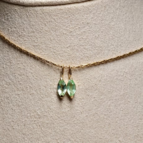 ［ネックレス］［レア］K18 ミントグリーンガーネット　0.25ct　チェーンプレゼント