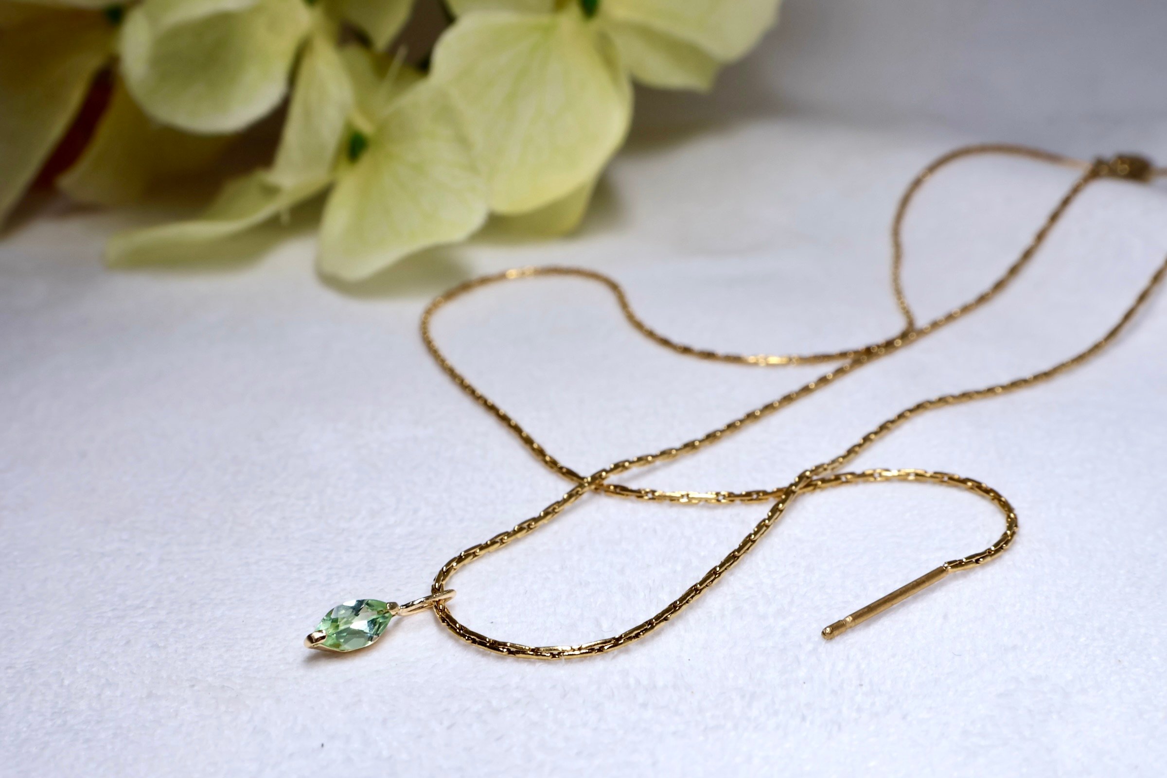 ネックレス］［レア］K18 ミントグリーンガーネット 0.25ct チェーン