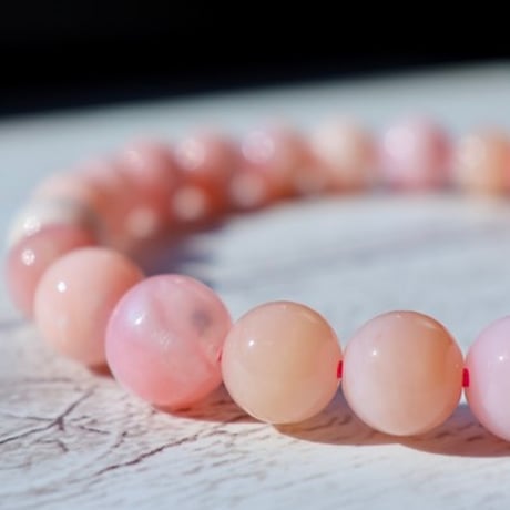 ［ブレスレット］［一点もの］［ハイクォリティ］ピンクオパール　桜色からアプリコットまで　8.3mm