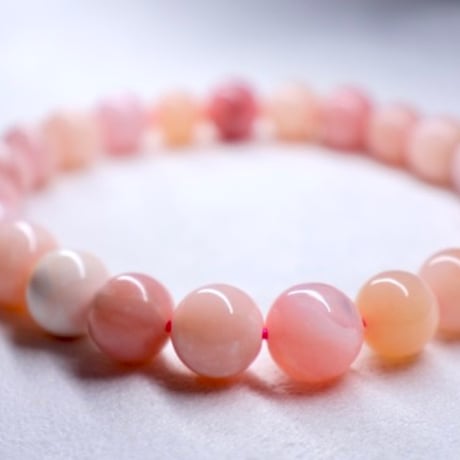 ［ブレスレット］［一点もの］［ハイクォリティ］ピンクオパール　桜色からアプリコットまで　8.3mm
