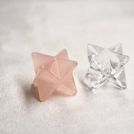 ［彫刻」原石削り出し 多面研磨マカバスター15×25mm アウトレットあり