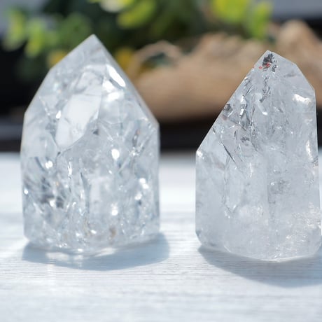 ［ポイント］［一点もの］虹入りアイリスクォーツ　〜光を集める透明結晶〜【迷いの中に希望を見つける】約3〜4cm