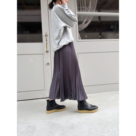 プリーツパンツ