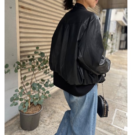 エコレザーノーカラーブルゾン