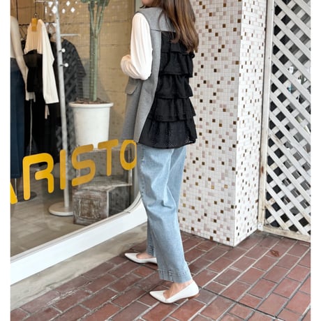 バックレースフリルポンチジレ